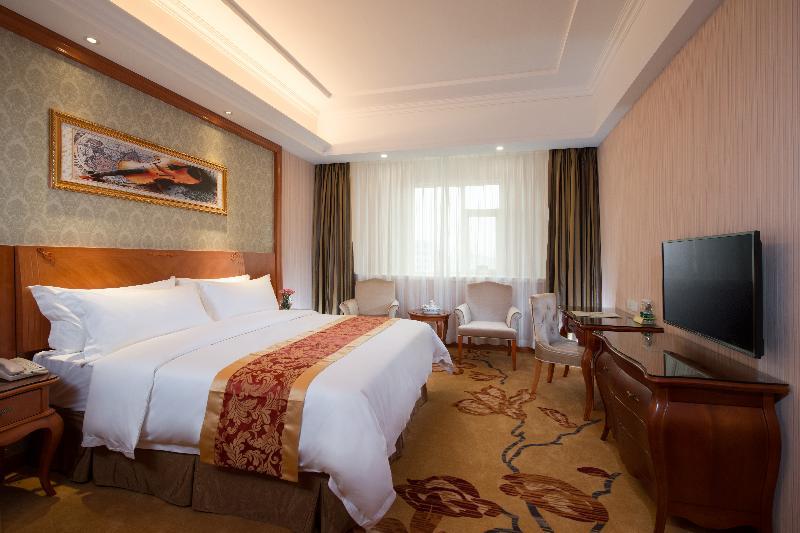 Vienna Hotel Guangzhou Airport Extérieur photo