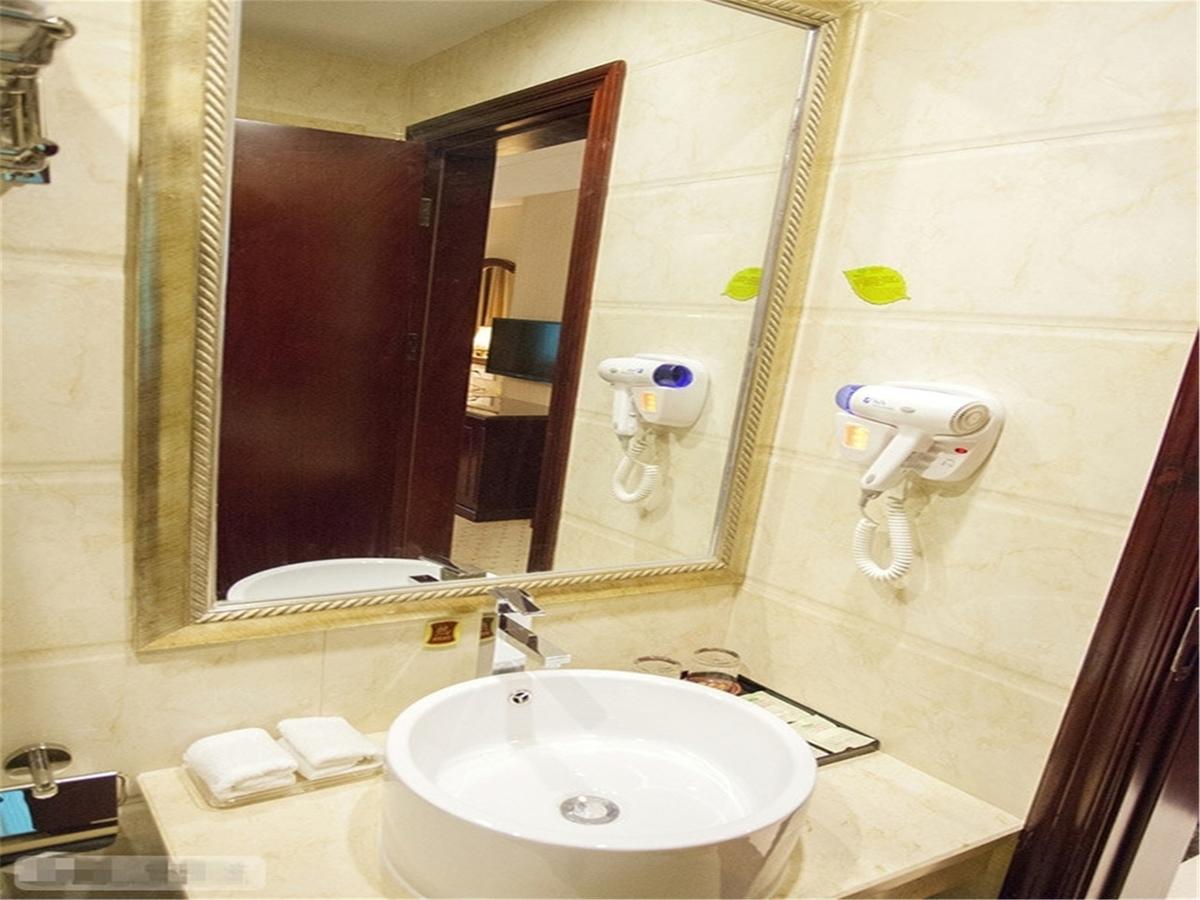 Vienna Hotel Guangzhou Airport Extérieur photo